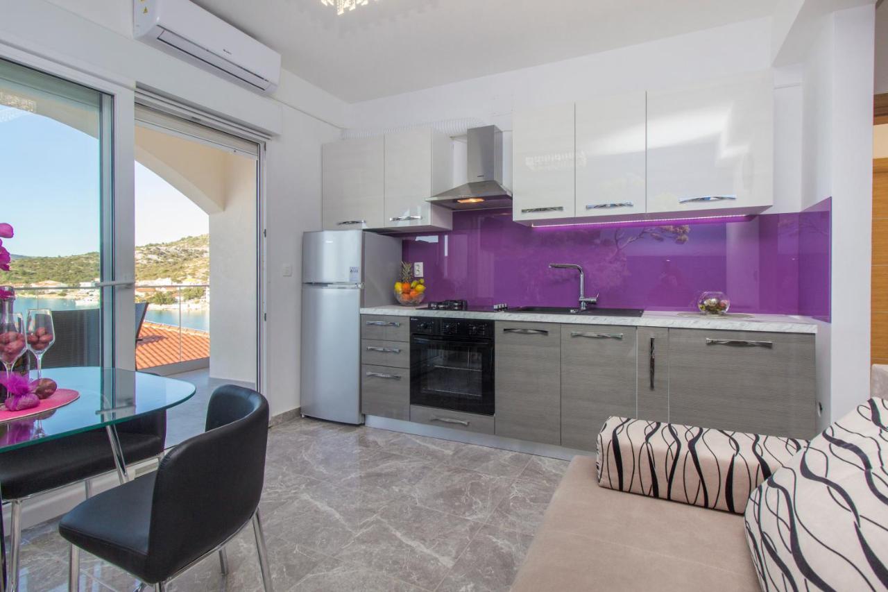 Apartmani Malis Ražanj Buitenkant foto