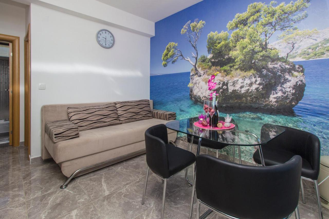 Apartmani Malis Ražanj Buitenkant foto