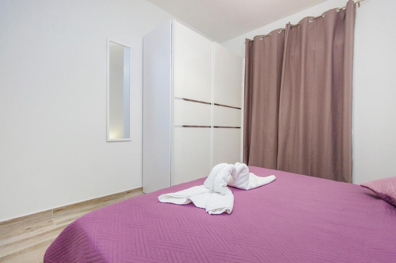 Apartmani Malis Ražanj Buitenkant foto